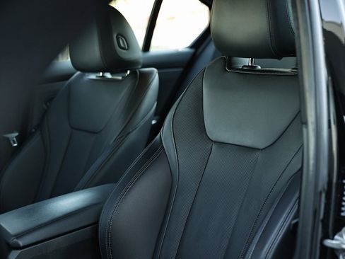 Used 2023 BMW 330i Sedan w/ Driving Assistance Package image 21