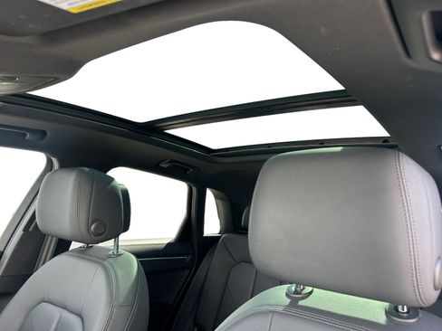 Used 2021 Audi Q3 2.0T Premium Plus w/ Premium Plus Package image 6