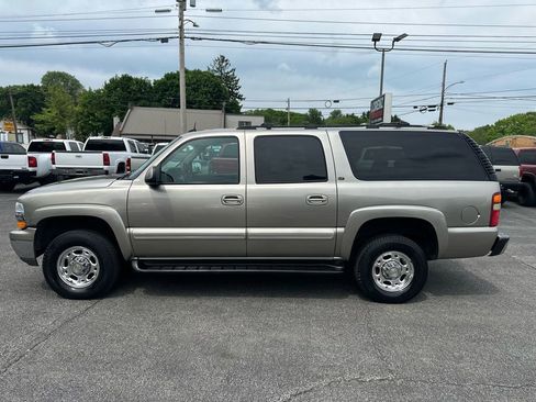 Used 2003 Chevrolet Suburban 2500 LT w/ LT Preferred Equipment Group AWD/4WD image 5