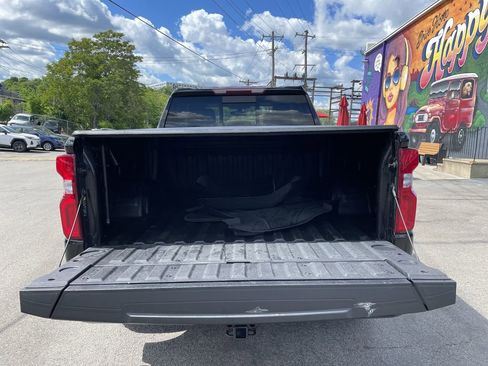 Used 2022 Chevrolet Silverado 1500 RST w/ Convenience Package II AWD/4WD image 13