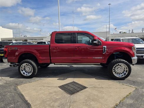 Used 2022 Ford F250 Lariat w/ Lariat Ultimate Package AWD/4WD image 3