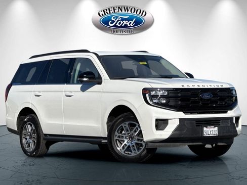 Used 2025 Ford Expedition Active image 1