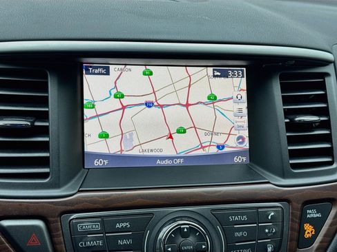 Used 2019 Nissan Pathfinder Platinum w/ Cargo Package FWD image 9
