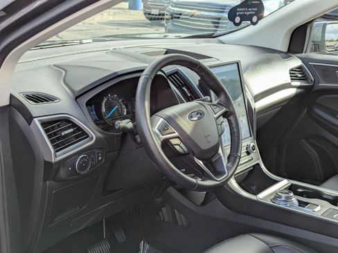 Used 2022 Ford Edge SEL w/ Convenience Package AWD/4WD image 9
