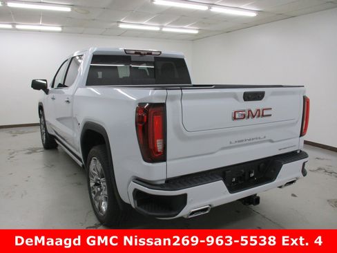 New 2026 GMC Sierra 1500 Denali w/ Denali Reserve Package image 9
