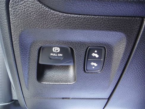 Certified 2022 RAM 1500 Big Horn image 20