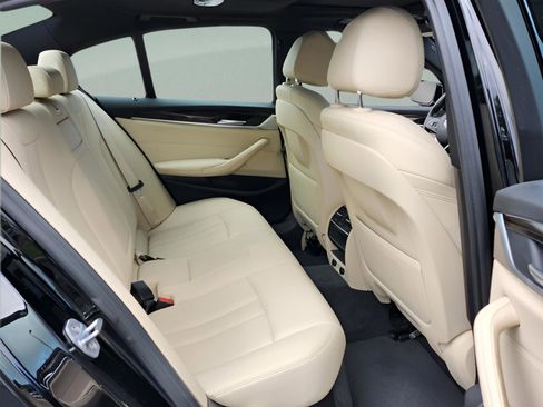 Used 2018 BMW 530e image 13