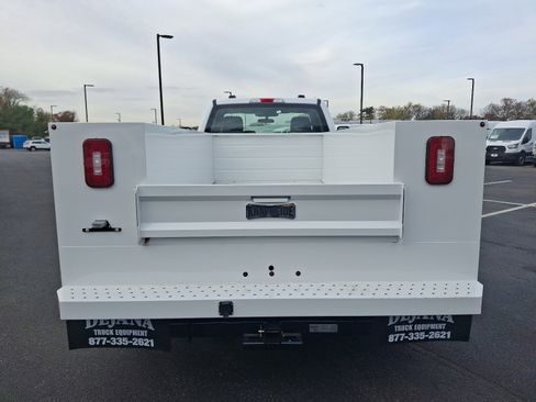 Used 2024 Ford F550 2WD Regular Cab Super Duty image 5