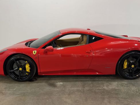 Used 2011 Ferrari 458 Italia Coupe image 9