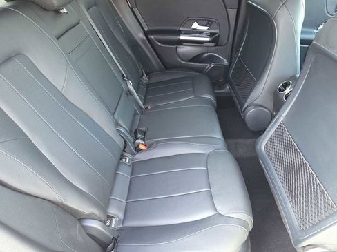 Used 2021 Mercedes-Benz GLA 250 image 17