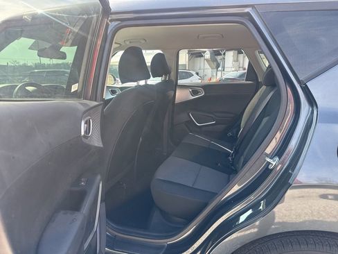 Used 2024 Kia Soul LX w/ Option Group 015 image 16