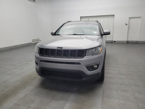 Used 2019 Jeep Compass Latitude FWD image 15