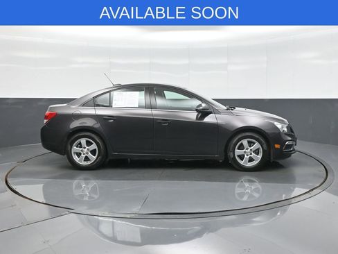Used 2016 Chevrolet Cruze LT FWD image 8