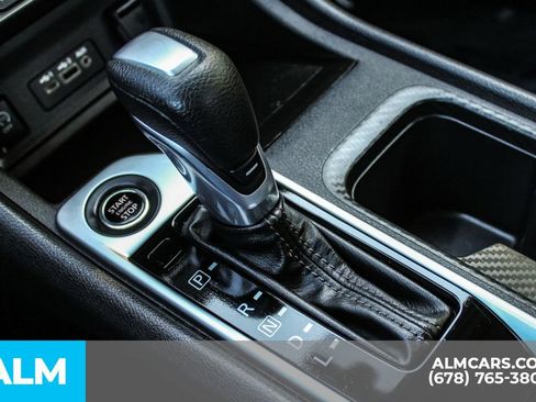 Used 2024 Nissan Sentra SV FWD image 33