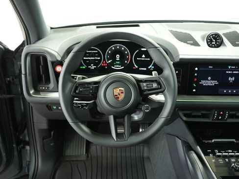 New 2026 Porsche Cayenne S AWD/4WD image 13