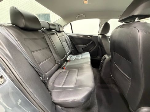 Used 2013 Volkswagen Jetta TDI FWD image 27