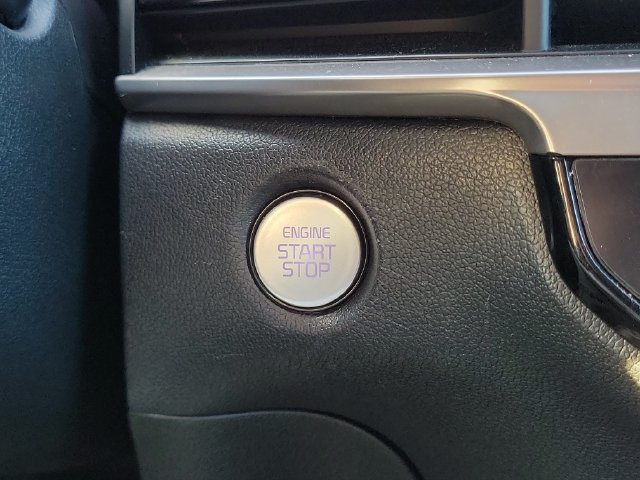 Used 2025 Kia Sorento S w/ Panoramic Sunroof Package FWD image 21