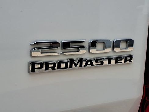 Used 2025 RAM ProMaster 2500 w/ Convenience Group FWD image 18