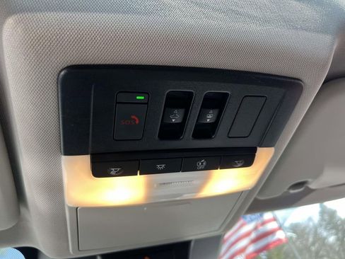 Used 2023 Nissan Rogue Platinum image 34