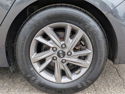 Used 2020 Kia Optima LX image 30