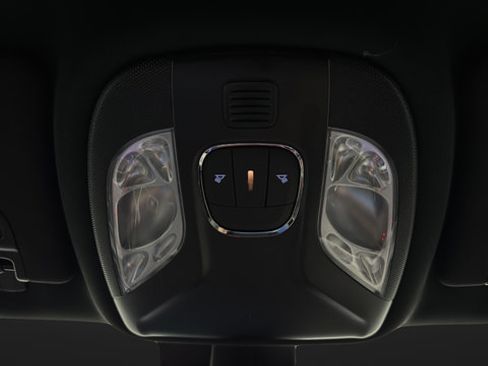 Used 2025 Jeep Compass Limited AWD/4WD image 30