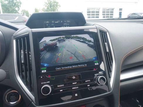 Used 2019 Subaru Crosstrek 2.0i Limited w/ Moonroof Package w/Navigation AWD/4WD image 16