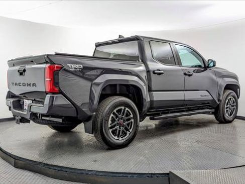 Used 2024 Toyota Tacoma TRD Sport RWD image 8