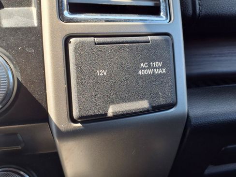 Used 2015 Ford F150 Lariat w/ Equipment Group 502A Luxury RWD image 9