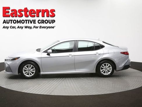 Used 2025 Toyota Camry LE FWD image 59