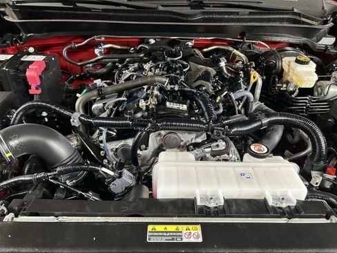 Used 2025 Toyota Tacoma SR5 image 10