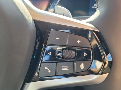 Used 2025 BMW 230i Coupe w/ Premium Package image 26