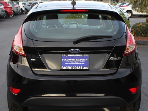 Used 2017 Ford Fiesta SE w/ Equipment Group 201A image 5