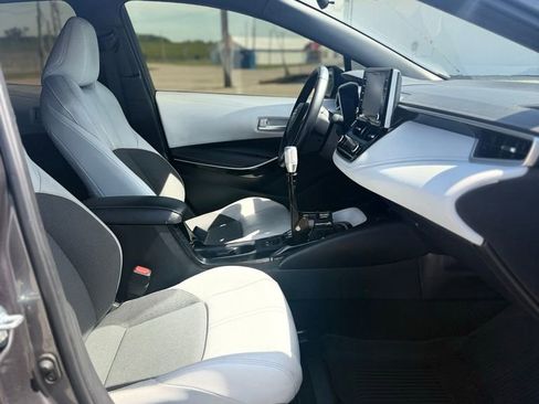 Used 2022 Toyota Corolla XSE FWD image 31
