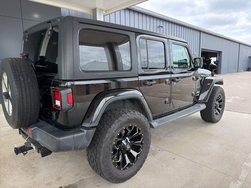Used 2020 Jeep Wrangler Unlimited Sahara AWD/4WD image 5