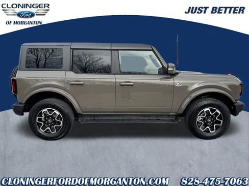 New 2025 Ford Bronco Outer Banks image 9