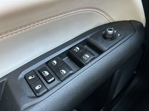 Used 2023 Jeep Compass Limited AWD/4WD image 20