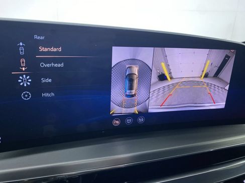 Certified 2024 Cadillac Lyriq Luxury AWD/4WD image 6