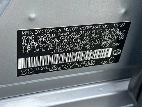 Used 2023 Lexus LS 500 w/ Accessory Package (Z1) RWD image 33