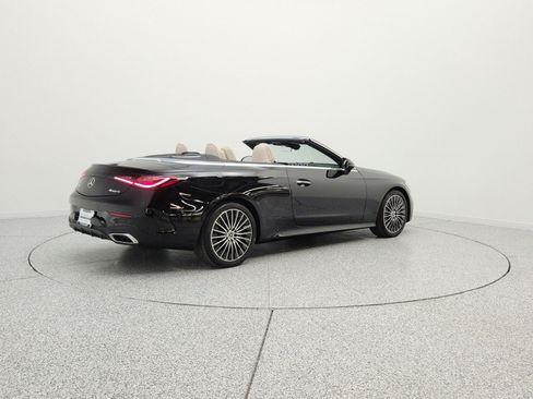 Used 2025 Mercedes-Benz CLE 300 4MATIC Cabriolet image 11