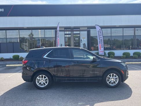 Used 2024 Chevrolet Equinox LT AWD/4WD image 2