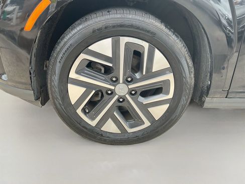 Used 2023 Hyundai Kona Limited w/ Cargo Package image 31