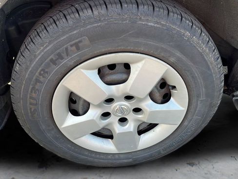 Used 2011 Nissan Rogue S AWD/4WD image 26