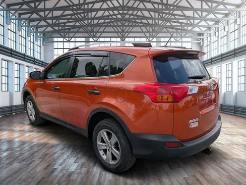 Used 2015 Toyota RAV4 XLE FWD image 6