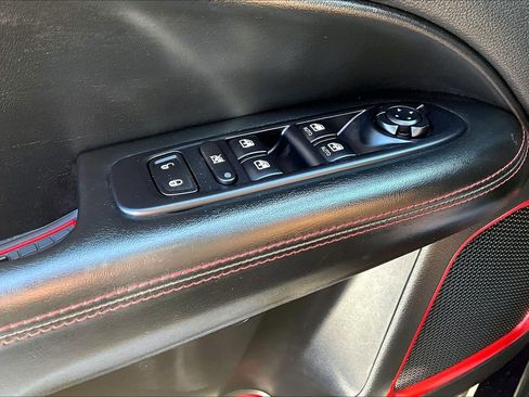 Used 2019 Jeep Compass Trailhawk image 33