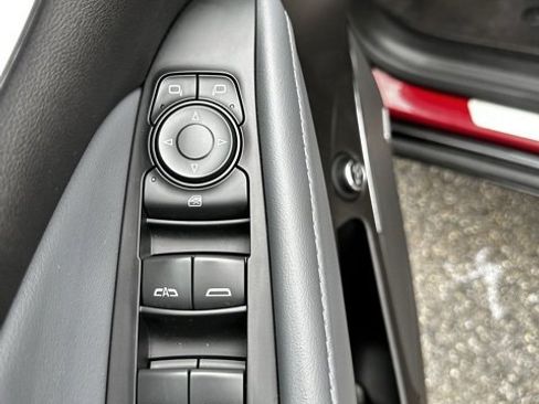 Used 2021 Buick Enclave Essence w/ Sound and Sites Package image 27