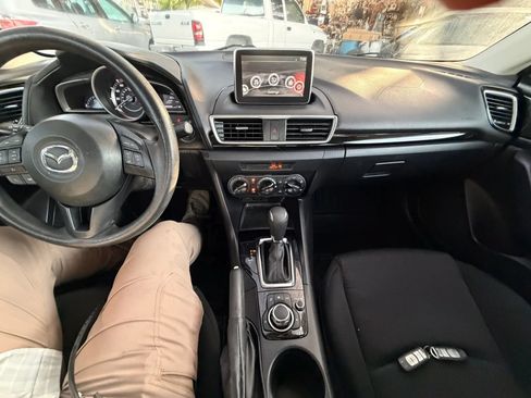 Used 2016 MAZDA MAZDA3 i Sport FWD image 39