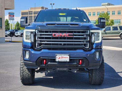Used 2022 GMC Sierra 2500 AT4 w/ AT4 Preferred Package AWD/4WD image 8