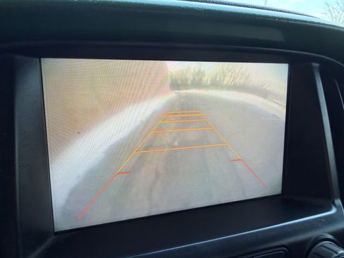 Used 2015 Chevrolet Colorado Z71 image 18