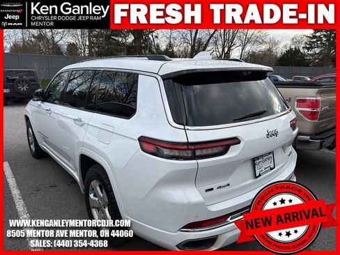 Used 2023 Jeep Grand Cherokee L Overland w/ Advanced Protech Group III image 8