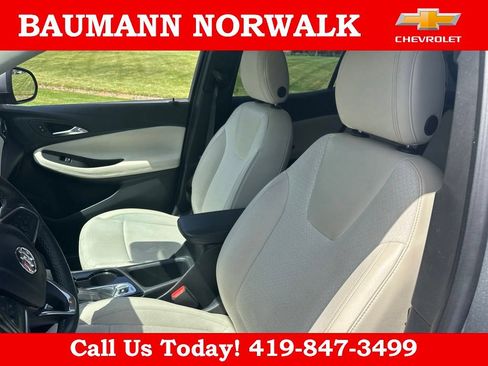 Used 2023 Buick Encore GX Preferred w/ Cold Weather Comfort Package FWD image 17